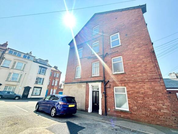 6 bed property, in Flats 1-5, £275,000