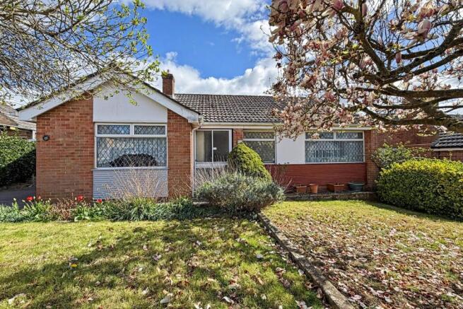 3 bed property, in Porton, £380,000