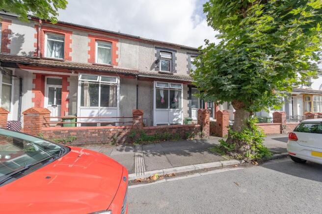 4 bed property, in Broadway, £113,000