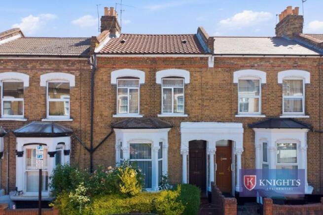 3 bed property, in Elsden Road, £550,000