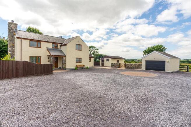 3 bed property, in Brynsiencyn, £900,000