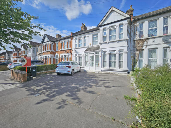 3 bed property, in Goodmayes Lane, £700,000