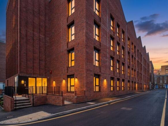 1 bed property, in Roscoe Street, £135,000