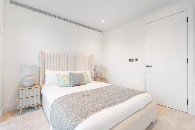 2 bed property, in Edgware Road, £1,250,000