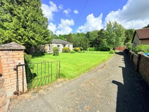 2 bed property, in Burnside Cottage, £255,000