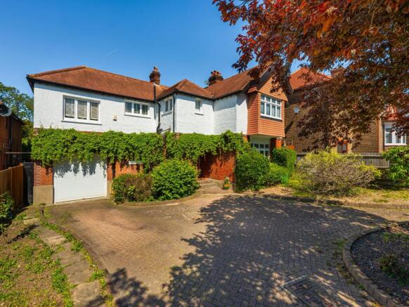 4 bed property, in Ryecroft Road, £1,350,000