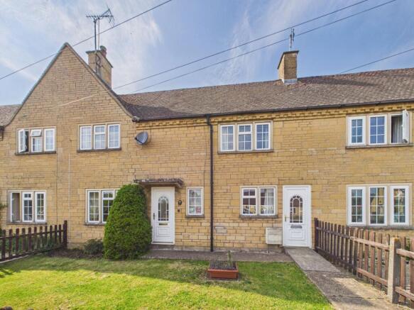 3 bed property, in Rye Close, £310,000