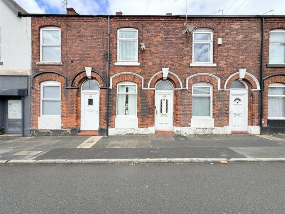 2 bed property, in Kings Road, £139,950