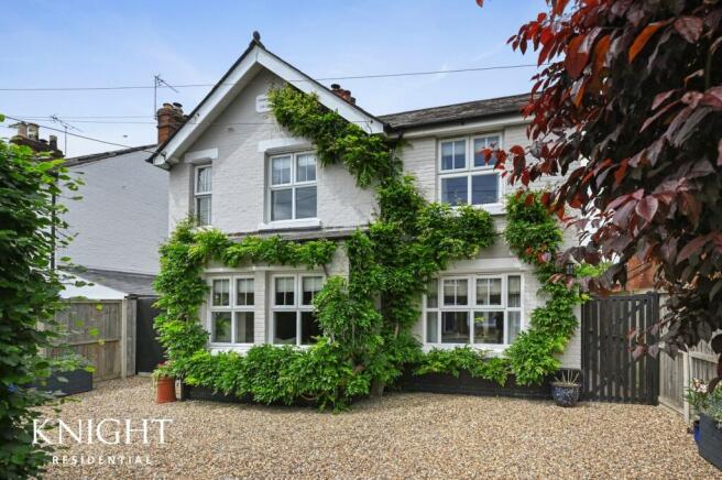 4 bed property, in Chapel Road, £700,000