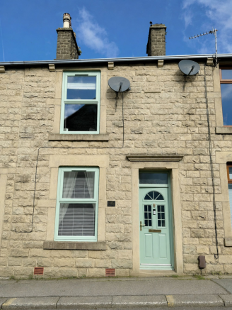 3 bed property, in Longworth Road, £287,500