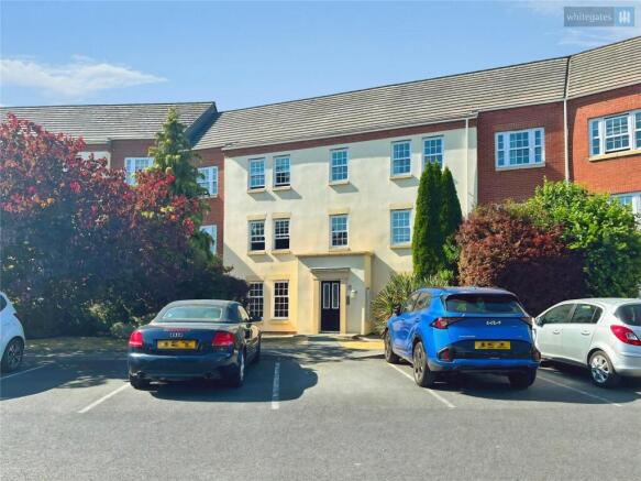 2 bed property, in Tyldesley Way, £130,000