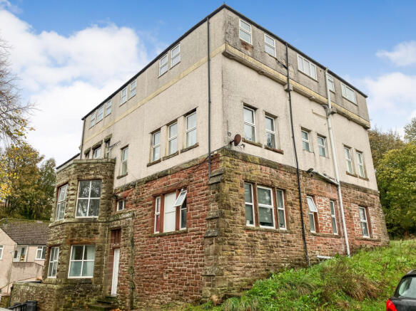1 bed property, in Apt 12, £5,000