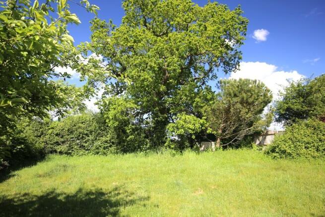 3 bed property, in Chestnut Hill, £550,000