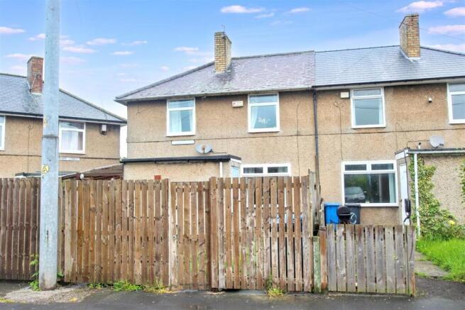 3 bed property, in Edith Street, £70,000
