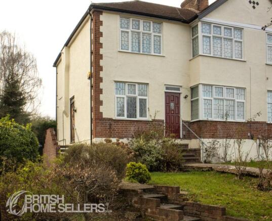 2 bed property, in Nestor Avenue, £440,000