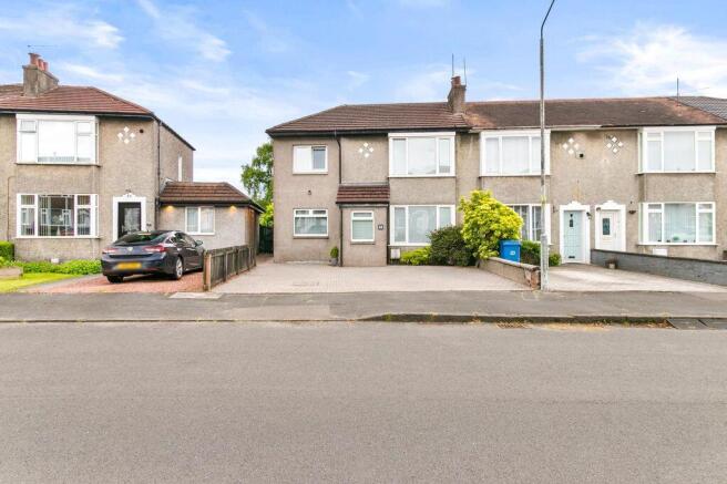 4 bed property, in Highmains Avenue, £295,000