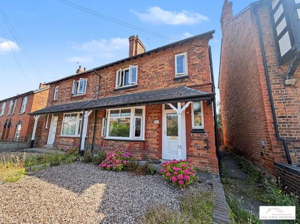 3 bed property, in Wrexham Road, £249,950
