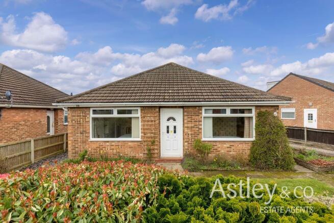 3 bed property, in Linacre Avenue, £280,000