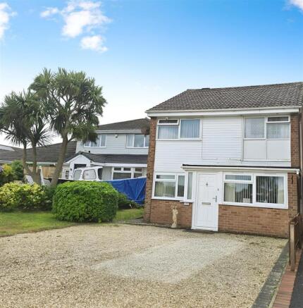 3 bed property, in Gibson Road, £315,000