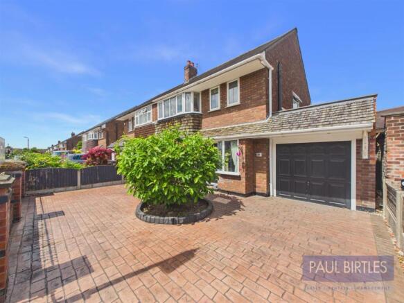 3 bed property, in Eddisbury Avenue, £415,000