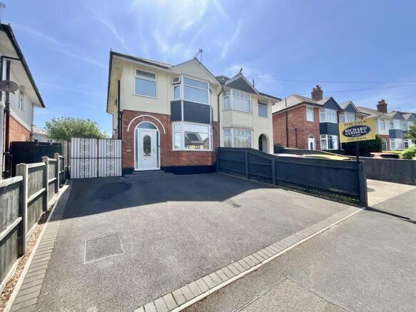3 bed property, in Seafield Road, £499,950