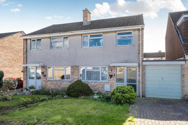 3 bed property, in Somerleaze Close, £299,950