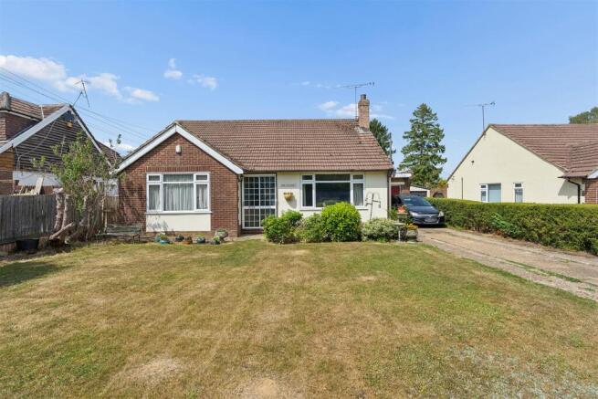 4 bed property, in Newlands Lane, £550,000