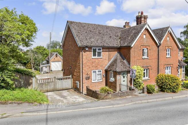3 bed property, in Smiths Hill, £525,000