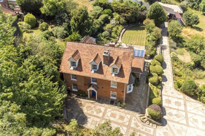 6 bed property, in Wessons Hill, £2,250,000