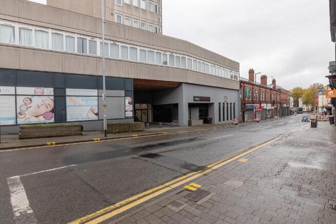 1 bed property, in Bridge Street, £66,500