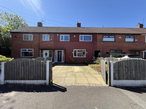 3 bed property, in Reins Lee Road, £220,000