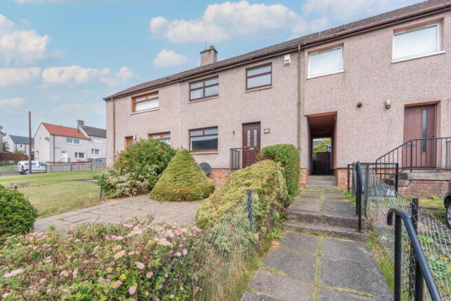 2 bed property, in Derran Drive, £110,000