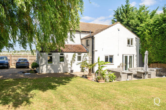3 bed property, in Ham Green, £950,000