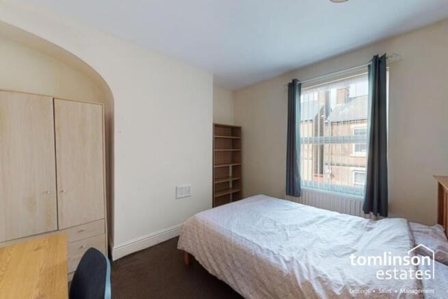 4 bed property, in Wellington Street, £230,000