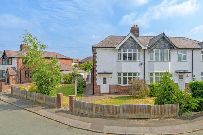 3 bed property, in Oakdale Avenue, £480,000