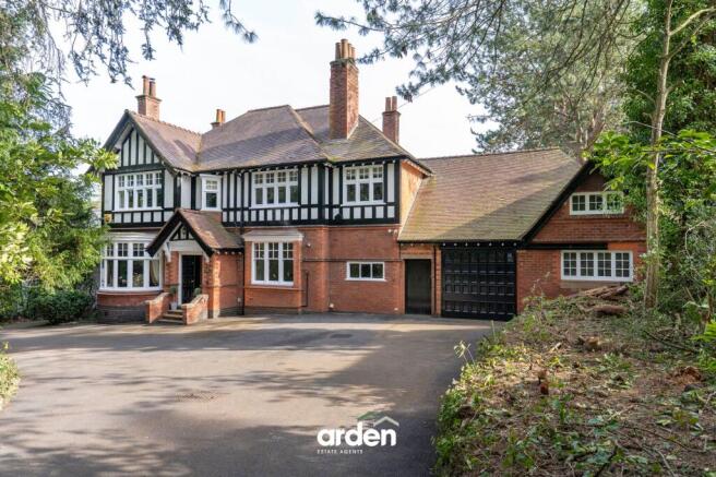 5 bed property, in Fiery Hill Road, £1,495,000