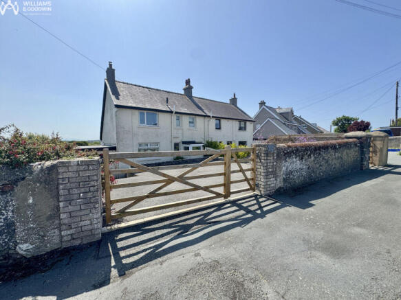 3 bed property, in Snowdon View Road, £399,950