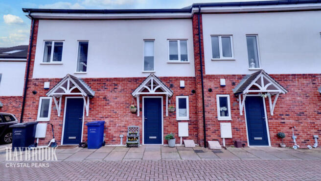 3 bed property, in Staveley Road, £180,000
