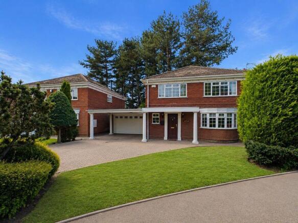 4 bed property, in PINE LODGE 5 Greenhill Court, £665,000