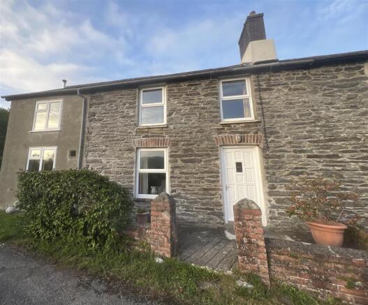 3 bed property, in Llanafan, £415,000