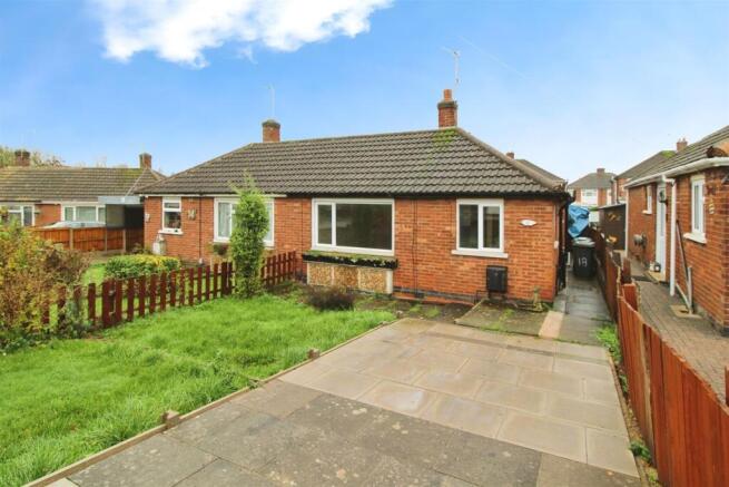 2 bed property, in Beatty Drive, £180,000