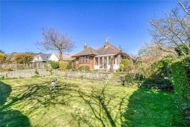 3 bed property, in Springfield Road, £675,000