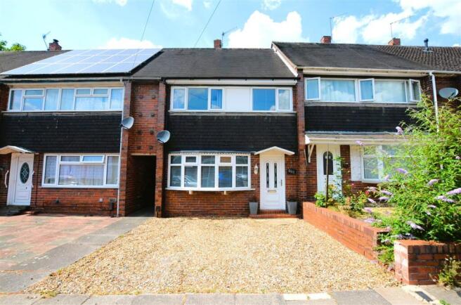 3 bed property, in London Road, £170,000