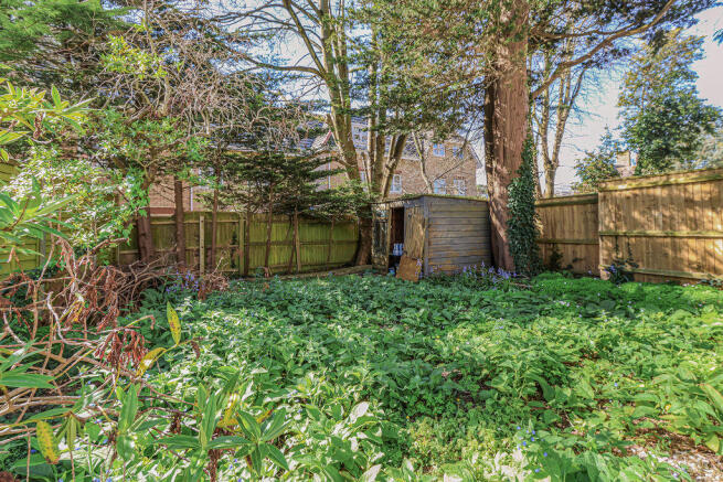 1 bed property, in St Johns Road, £140,000