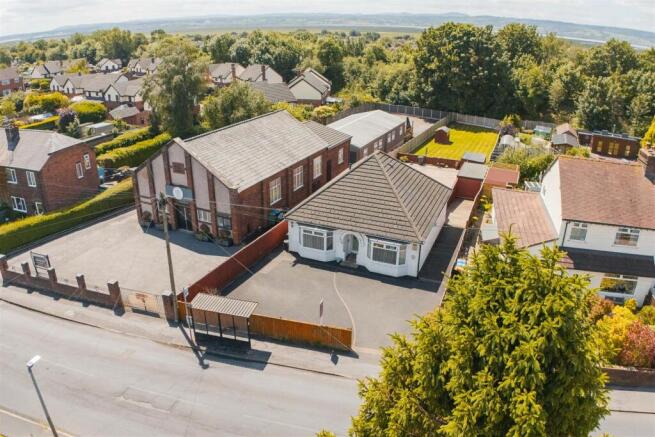 3 bed property, in Burton Road, £350,000