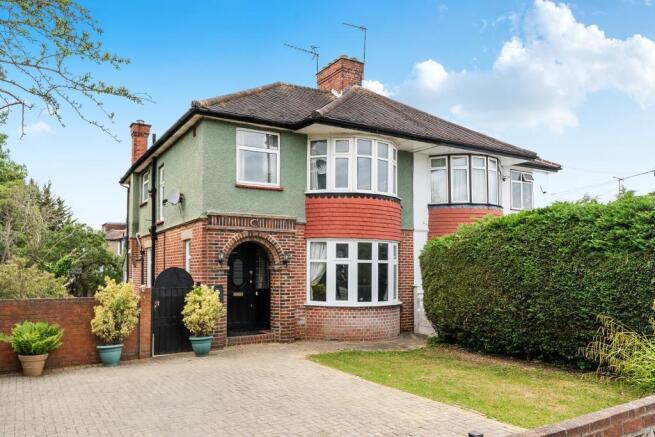 4 bed property, in Chase Road, £770,000