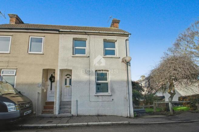 2 bed property, in Albert Street, £150,000
