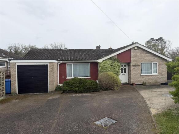 3 bed property, in Park Walk, £375,000