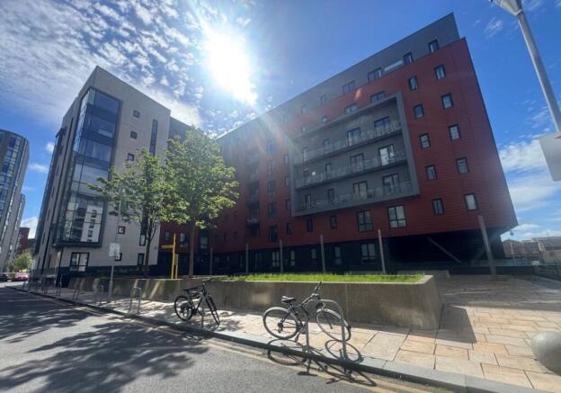 1 bed property, in Apartment 606 The Gallery, £70,000