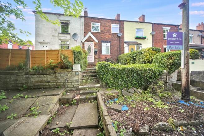 3 bed property, in Frederic Street, £110,000